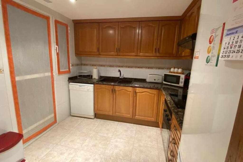 Apartamento A 150M De La Playa Wifi Gratis Denia Zewnętrze zdjęcie